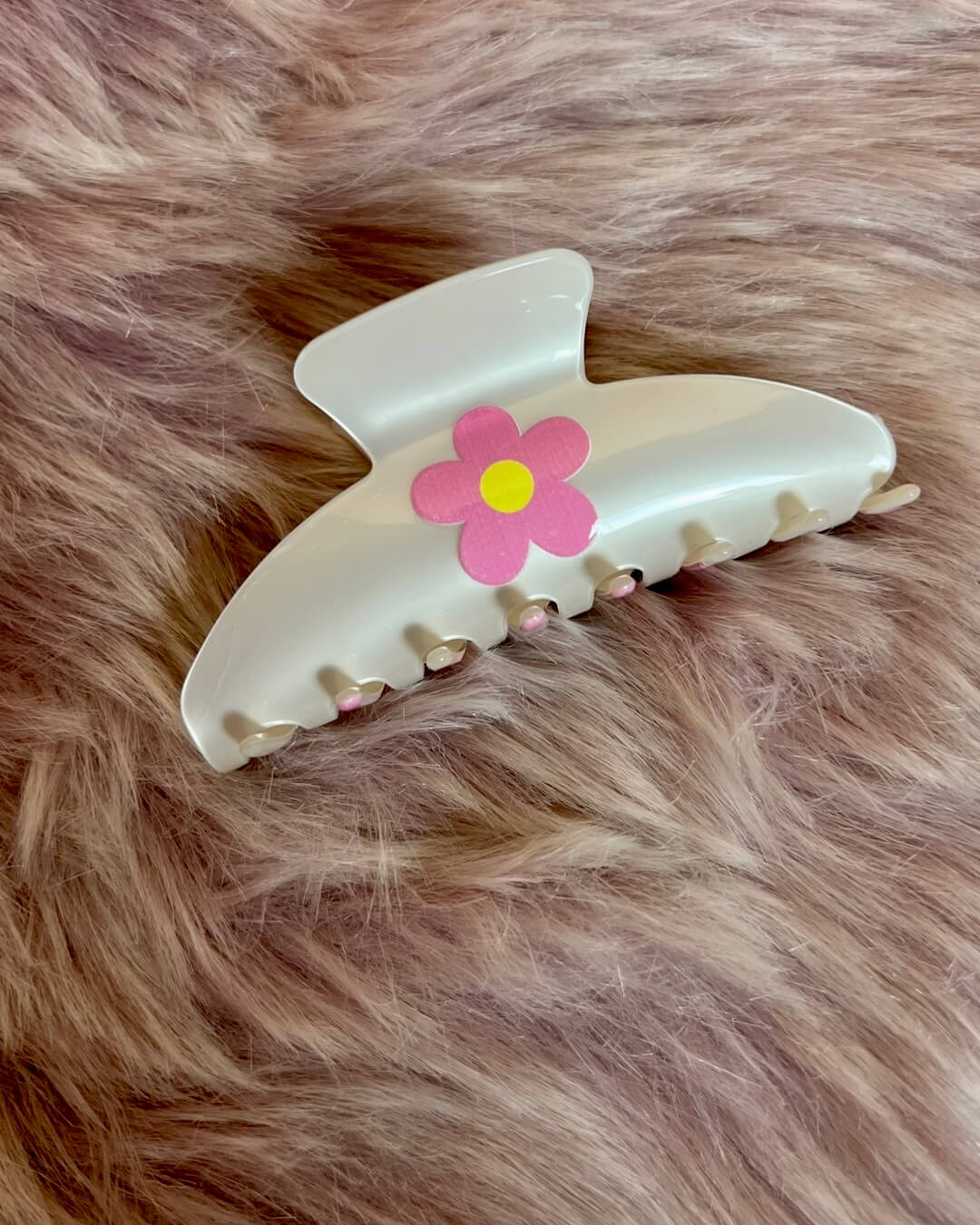 large white hair claw with pink flowers