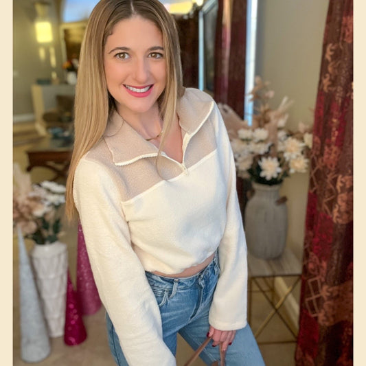 Vanilla Comfort - Two toned cream Cropped sherpa pullover -O2363