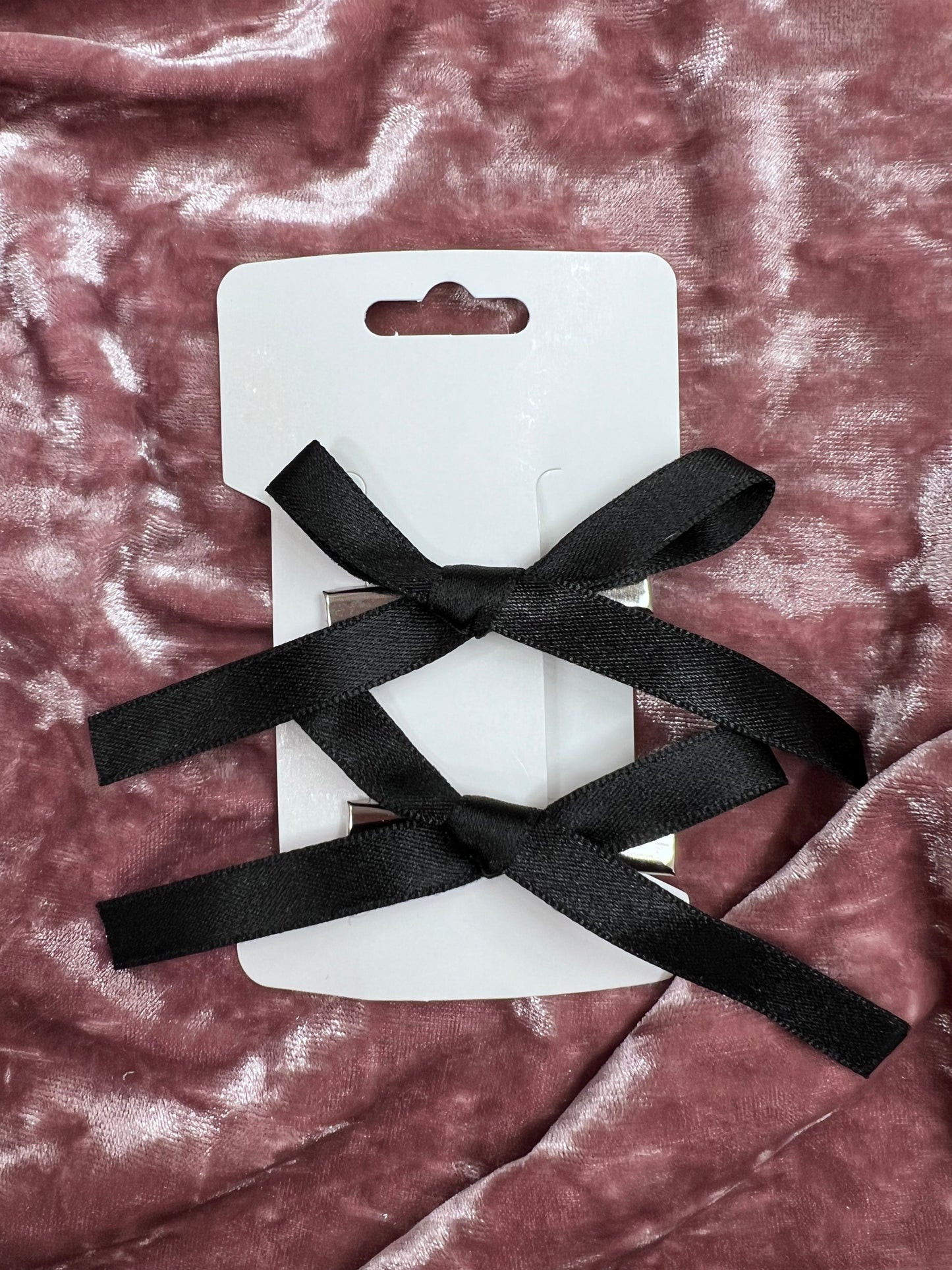 Bow clips - 1 set of two bow clips in pink, black and white