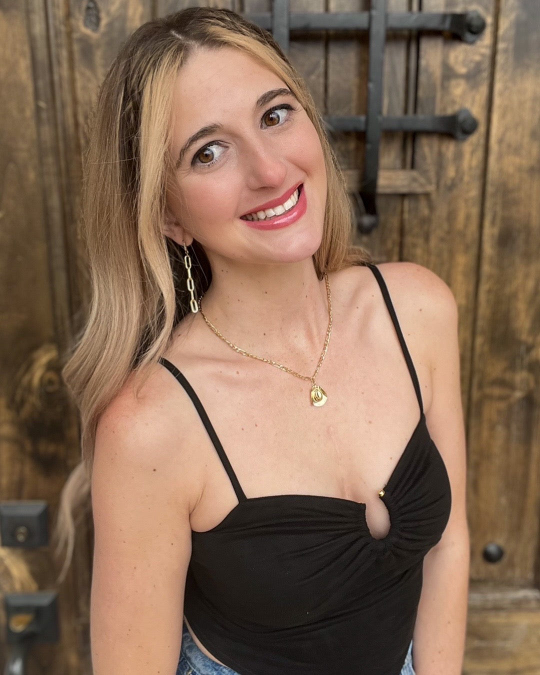 Golden Rodeo - Chunky Gold Cowboy Hat Pendant Necklace
