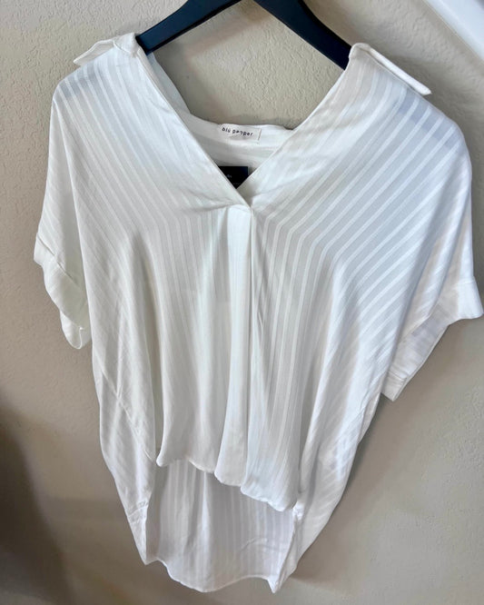 Relaxed Moments - White oversized collard blouse T24174