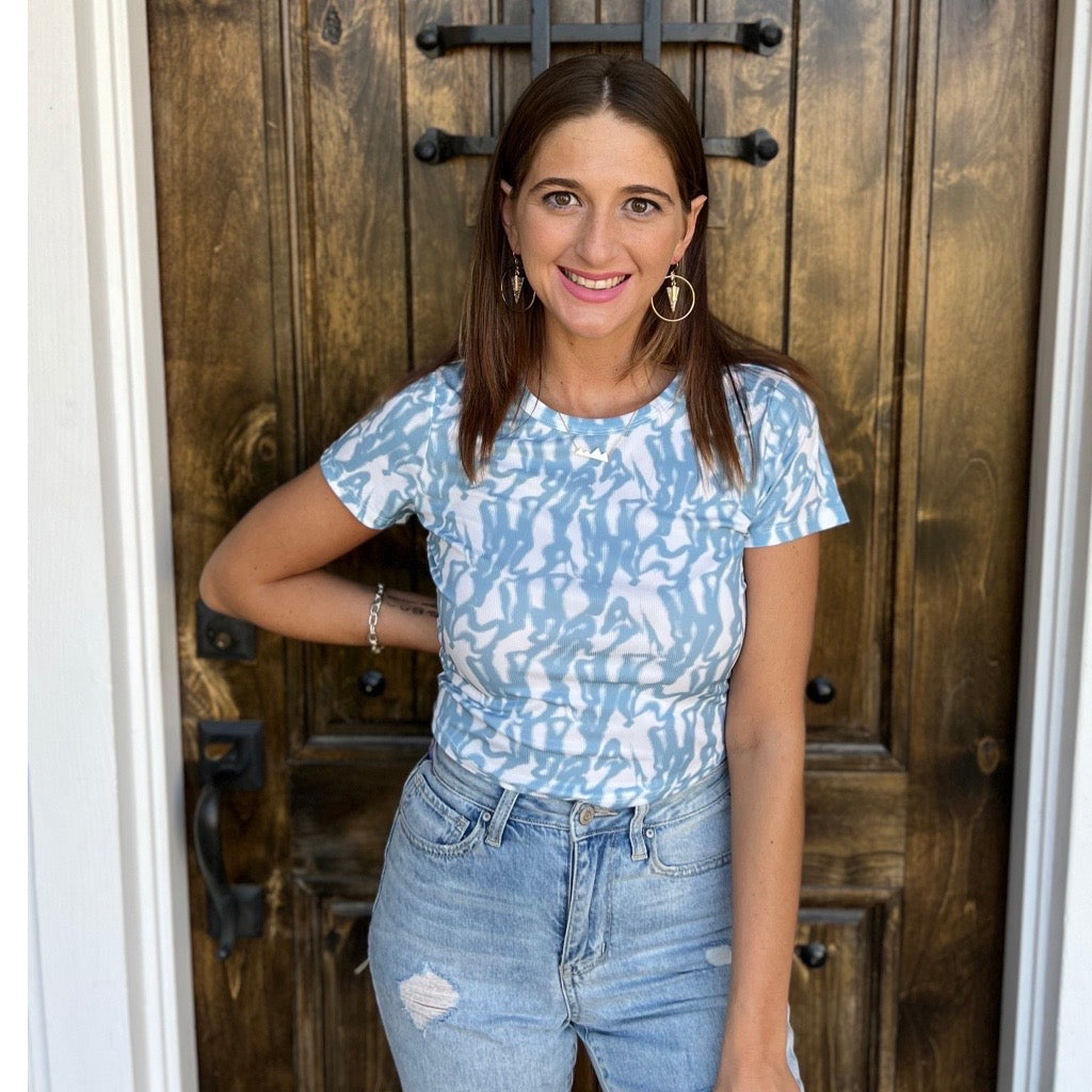 Mellow Chaos - White and Blue Abstract Ribbed Crop Tee -T2237