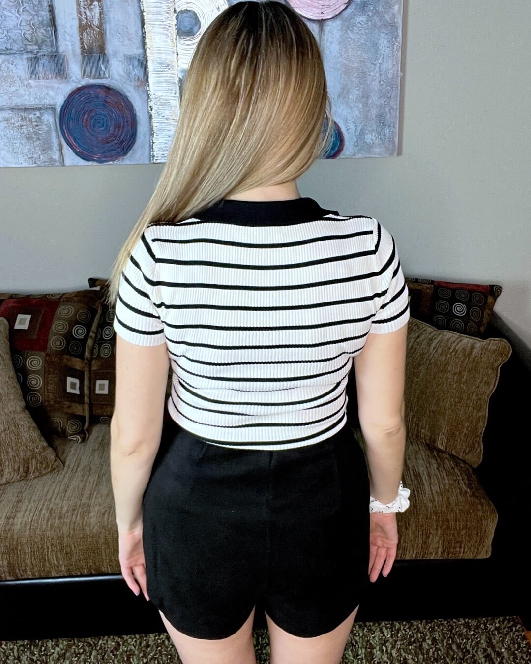 Sophisticated Chicness - Black & white collared knit blouse-T24175