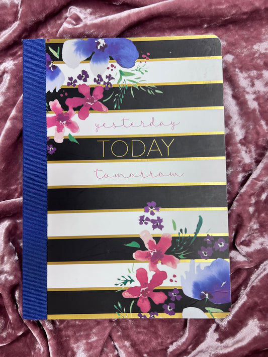 Reflective Thoughts - Daily Question Guided journal
