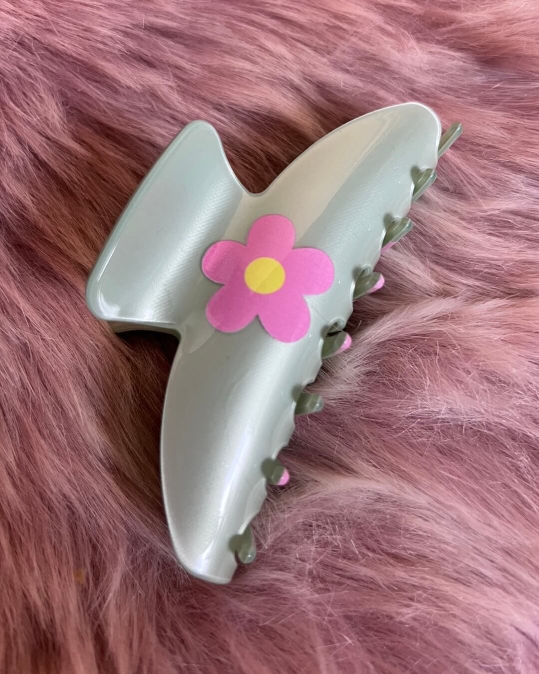 Groovy Daze - Large Mint Claw with pink flowers