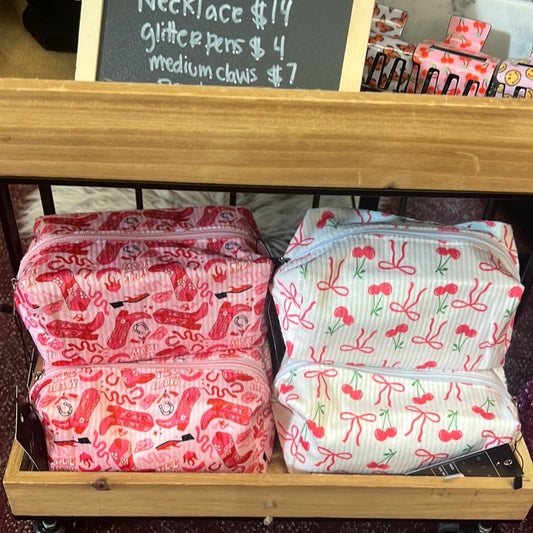 Aesthetic pouches