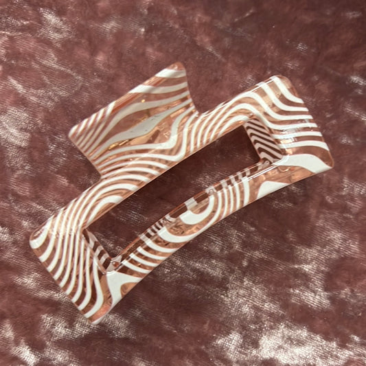 Tan zebra claw