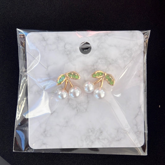 Cheery pearl bow earrings