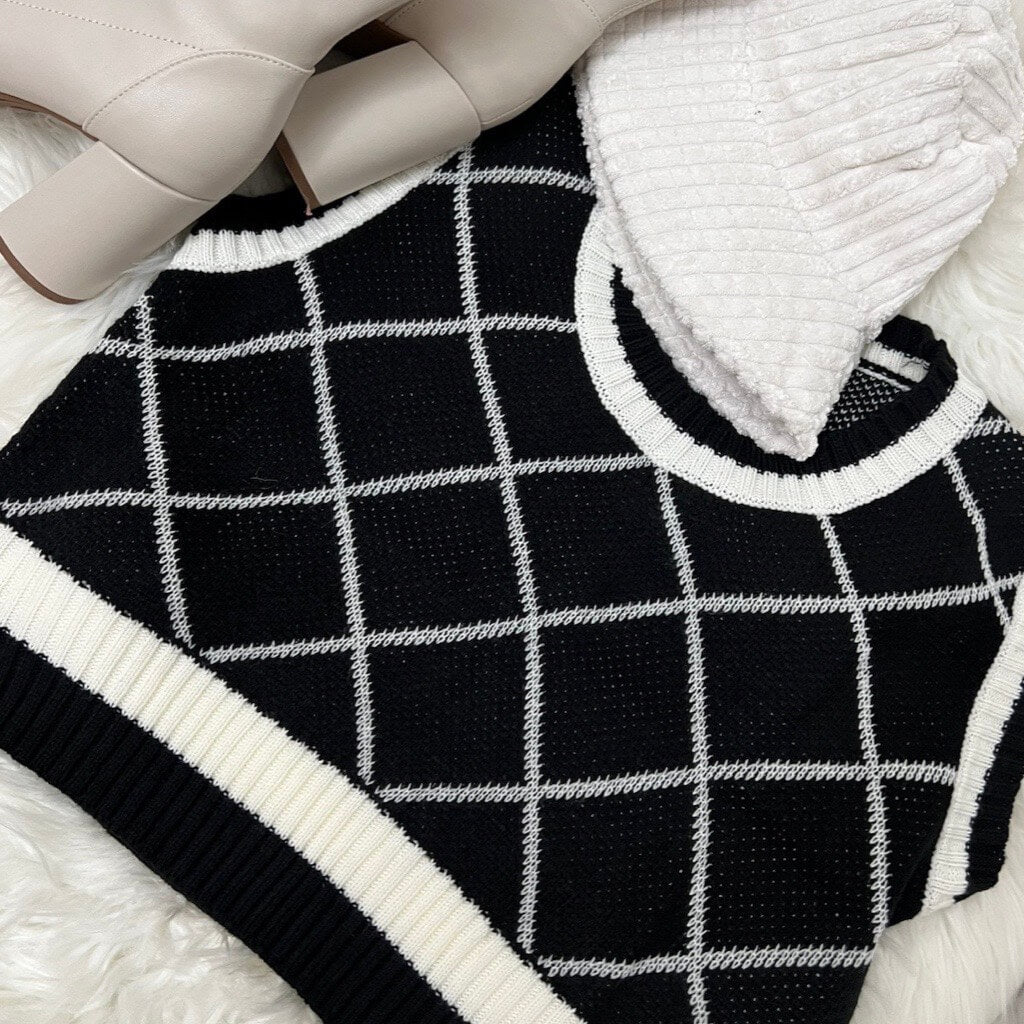 Modern Academia - Black & White Oversized Crop Sweater Vest - T2250