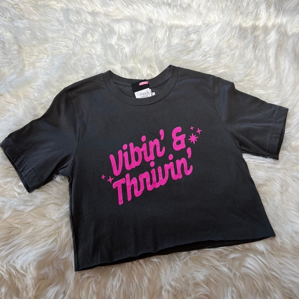 Vibin' & Thrivin' Charcoal gray Graphic Crop Tee - T2133