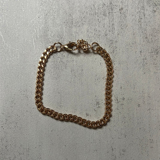 Curb chain medium bracelet