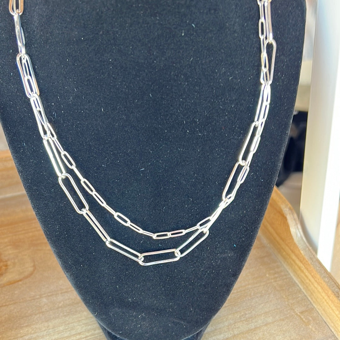 Silver chunky necklace